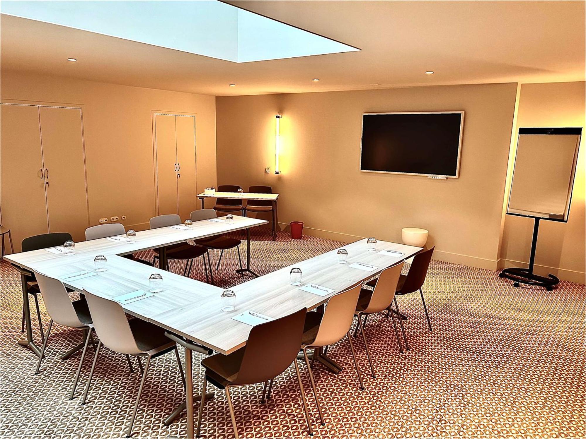 Hotel Yac Paris Clichy, A Member Of Radisson Individuals Exterior foto
